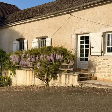 Labourdette Holiday home *
